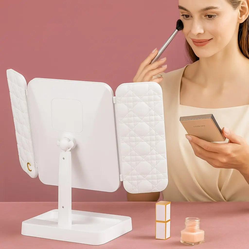 TriGlow™ - Specchio da toeletta a 3 ante illuminato